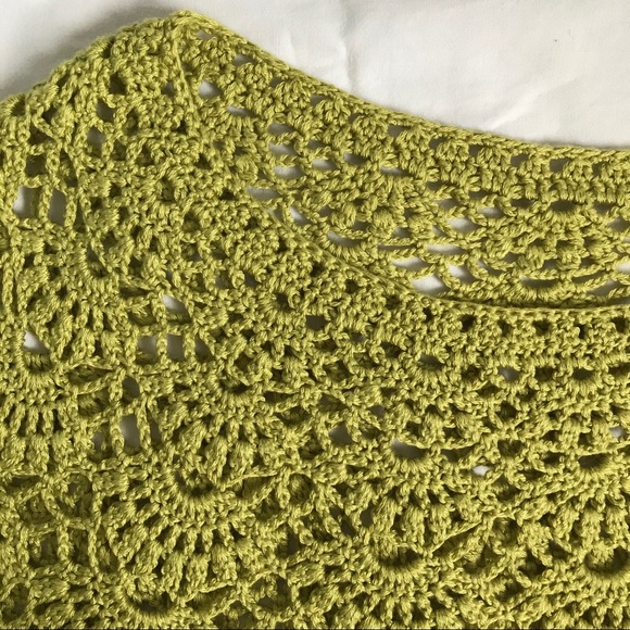 Handmade Green Crocheted Top - Picture 3 of 5